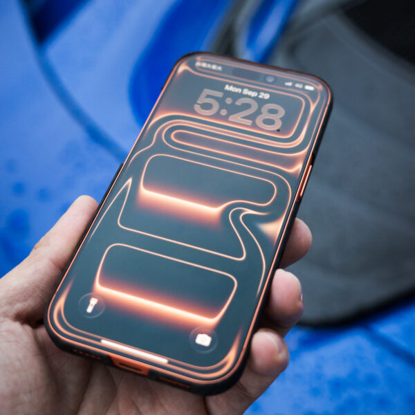 手工打造「正」碳纖維保護殼 for iPhone 15 / 16 / Pro / Max